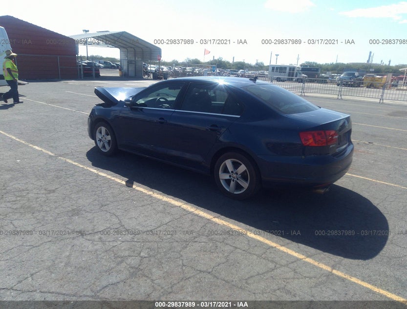 3VWLL7AJ6BM123559