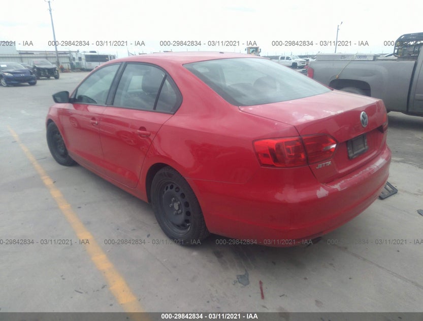 3VW2K7AJXCM384029