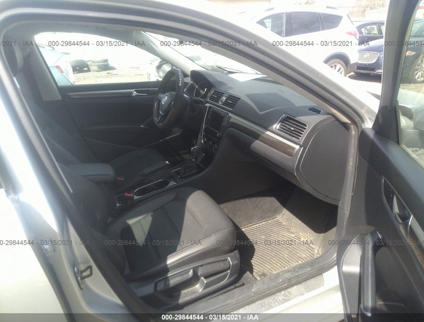 1VWBT7A30GC063588
