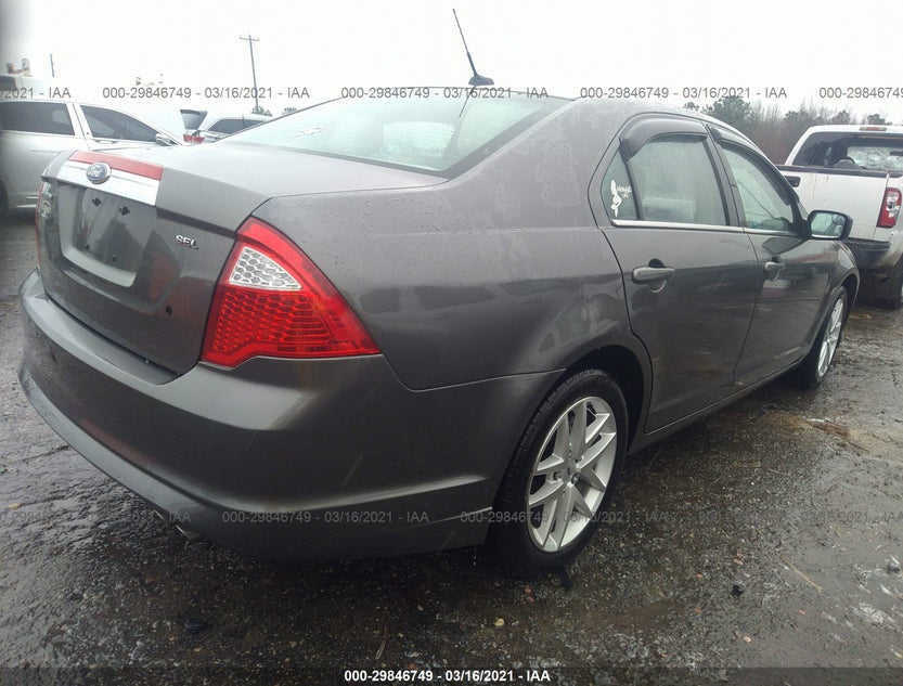 3FAHP0JA0BR267833