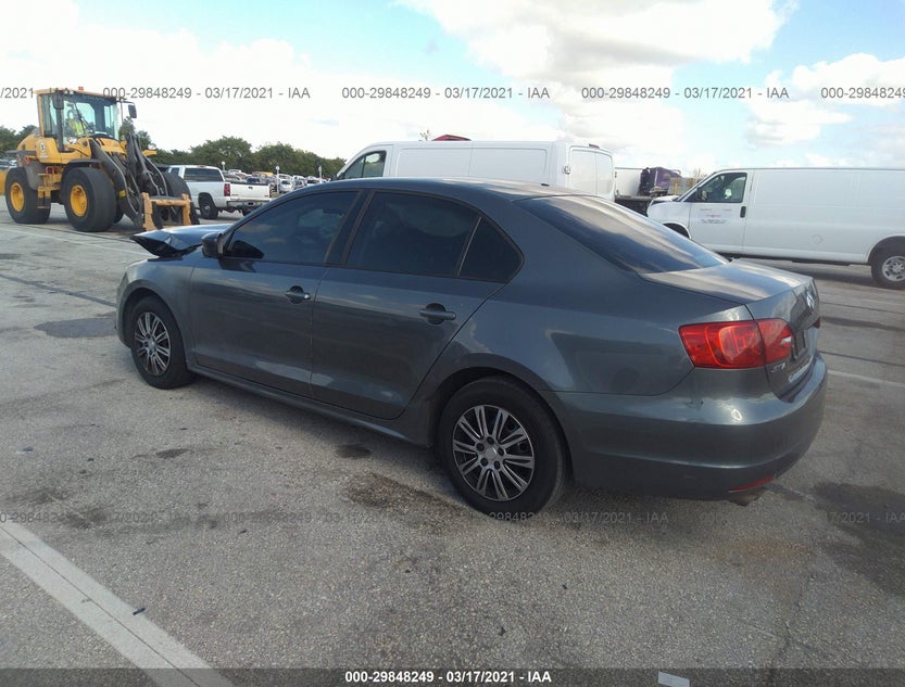 3VW2K7AJXEM231590