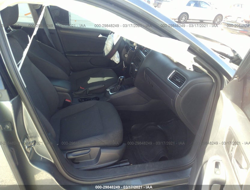 3VW2K7AJXEM231590
