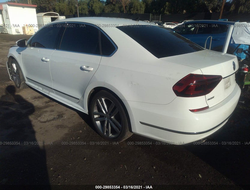 1VWDT7A33HC068648