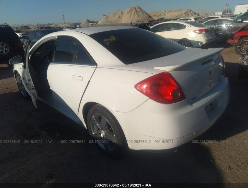 1G2ZA5EK8A4155082
