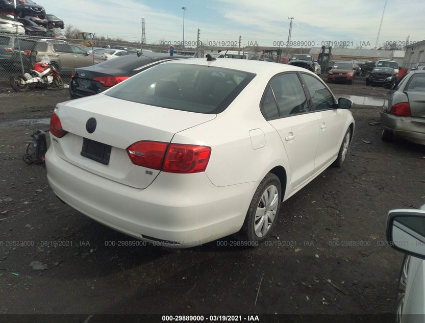 3VWD17AJ2EM241462