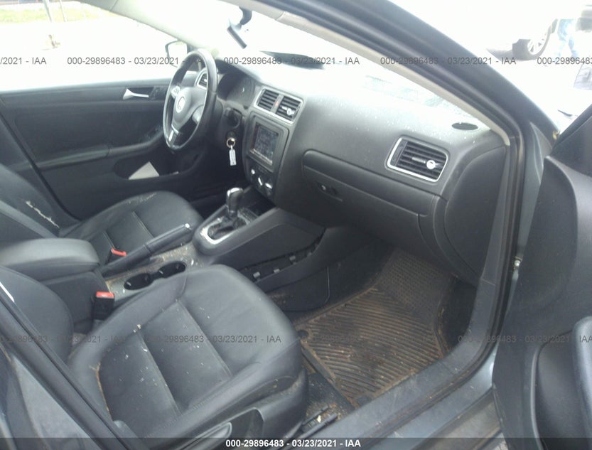 3VWDX7AJ3BM309777