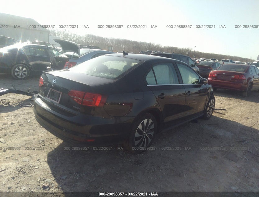 3VW637AJ8FM308764