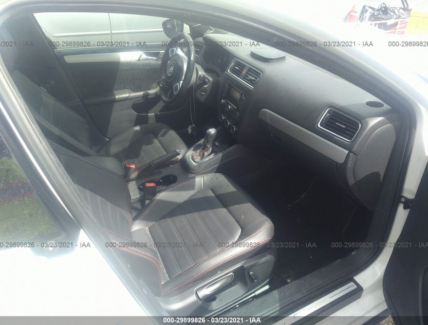 3VW4T7AJ4EM381071