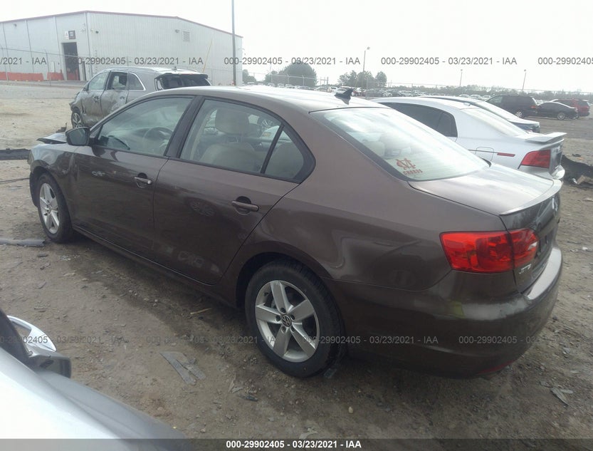 3VWLL7AJ3CM399814