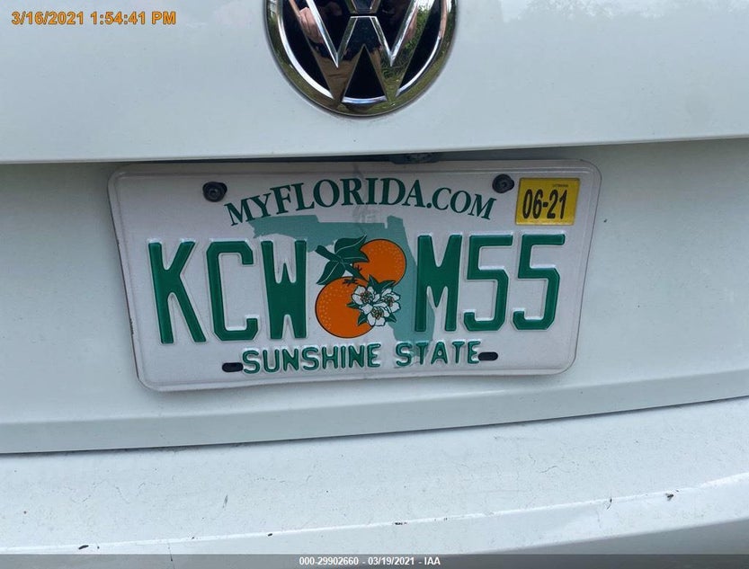 3VWCB7BU0KM127604