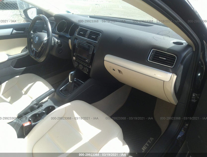 3VW637AJ9GM419938
