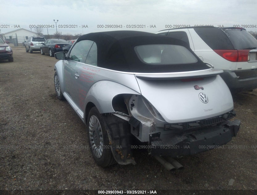 3VW517AT2GM806835