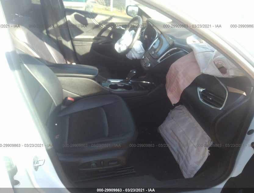 1G1ZE5ST8HF200509