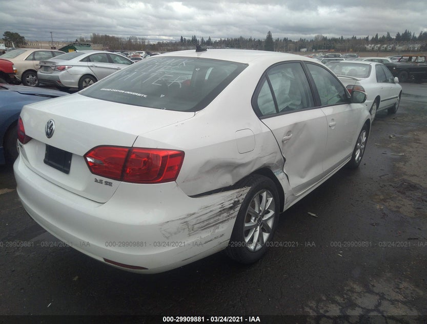 3VWDX7AJ4BM025378