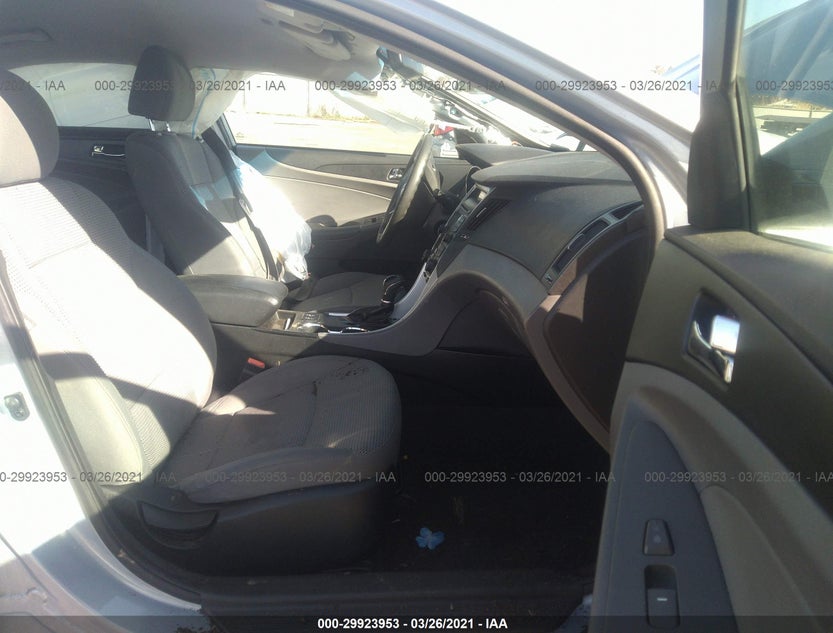 5NPEB4AC4DH520081