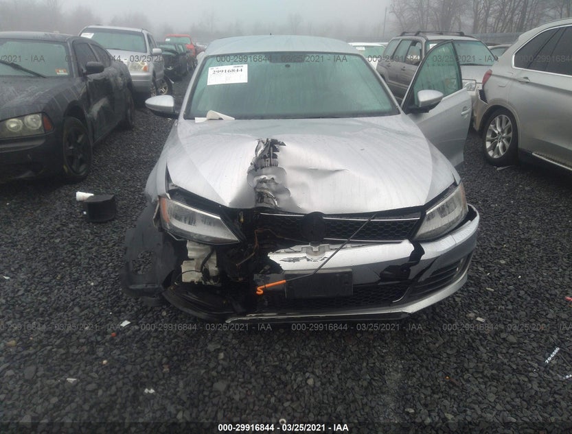 3VW4T7AJ5EM392631