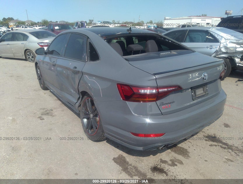 3VW6T7BUXKM215585