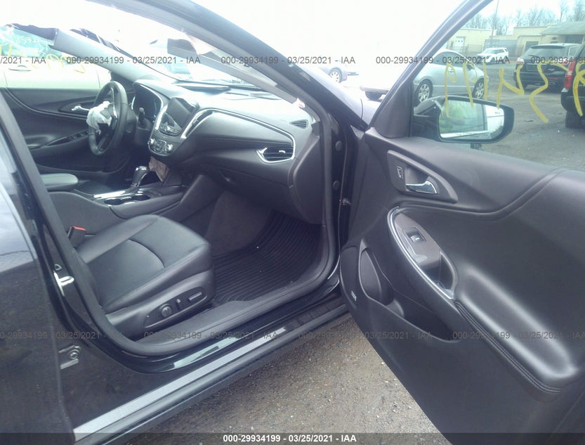 1G1ZD5ST1JF139044