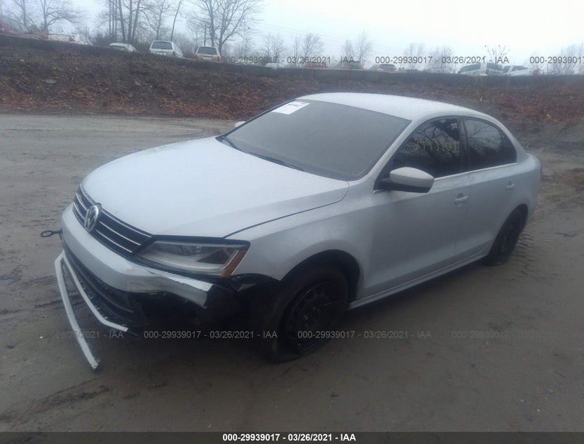 3VW2B7AJ5HM323517