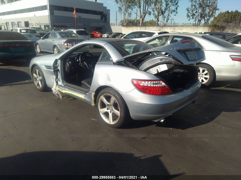 VIN WDDPK4HA0FF104108 2015 Mercedes-Benz SLK-Class,... no.3