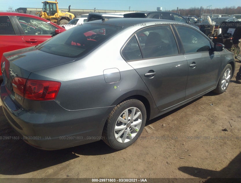 3VWDP7AJ7CM355243