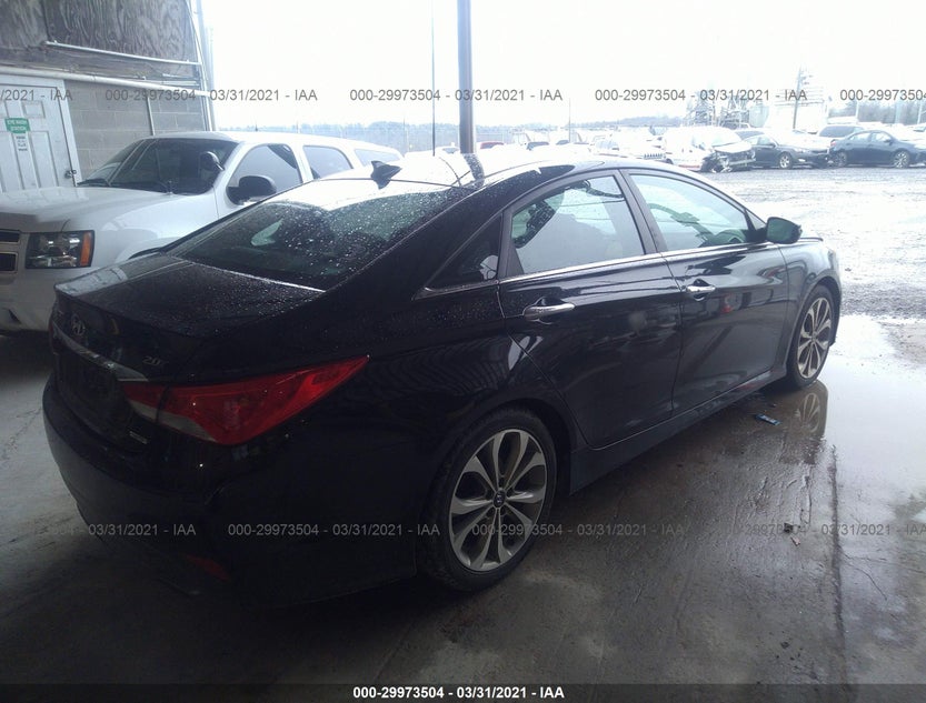 5NPEC4AB8EH864311