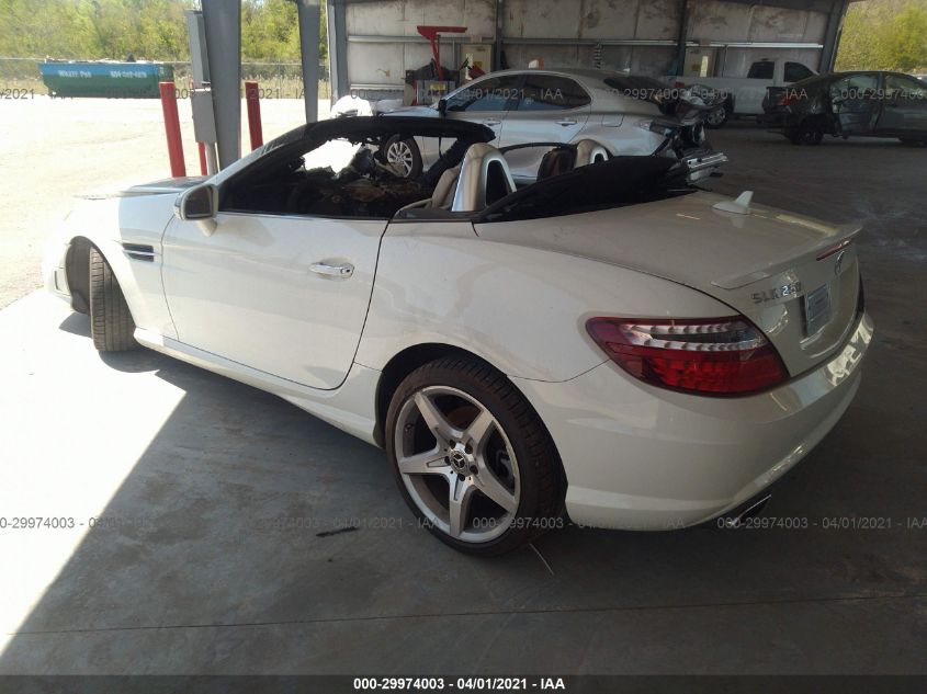 VIN WDDPK4HA0DF056011 2013 Mercedes-Benz SLK-Class,... no.3