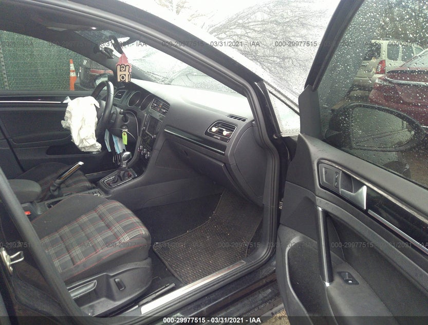 3VW4T7AU5HM048764