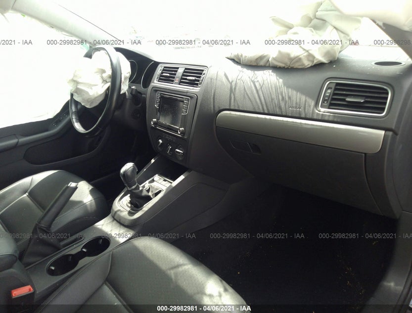 3VWDB7AJ2HM397390