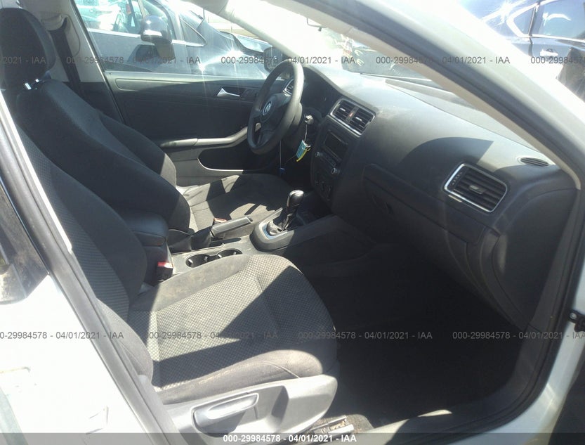 3VW2K7AJ1EM310128