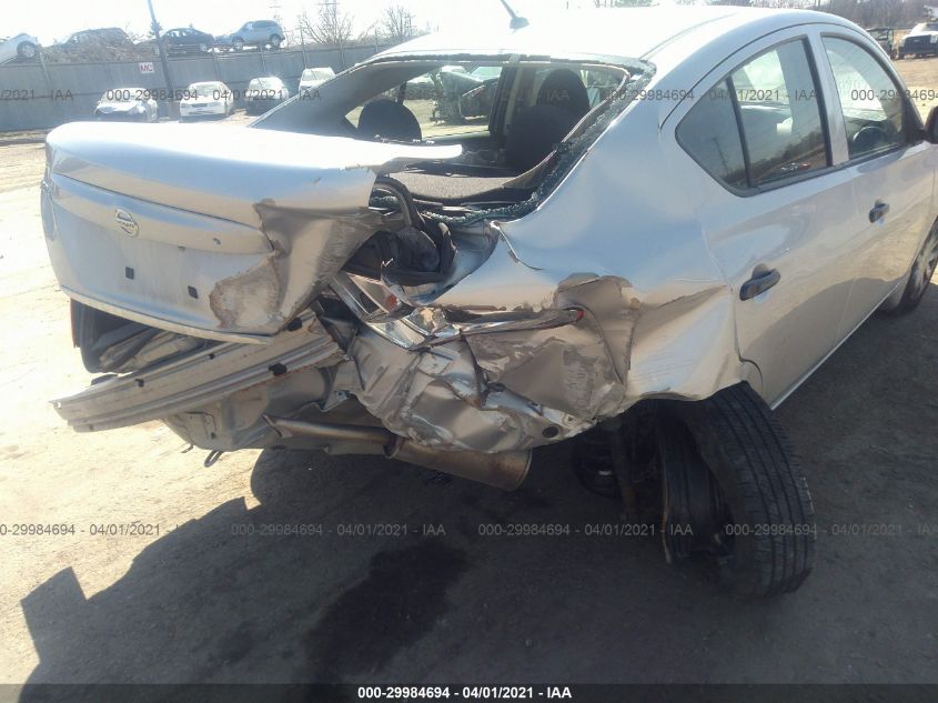 2015 Nissan Versa 1.6 S VIN: 3N1CN7AP5FL820334 Lot: 29984694