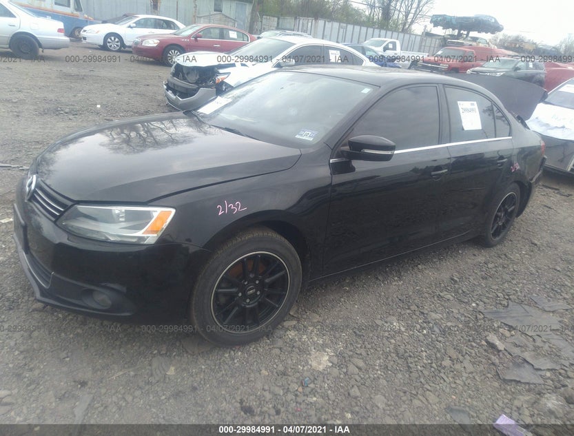 3VWLL7AJ2CM368795