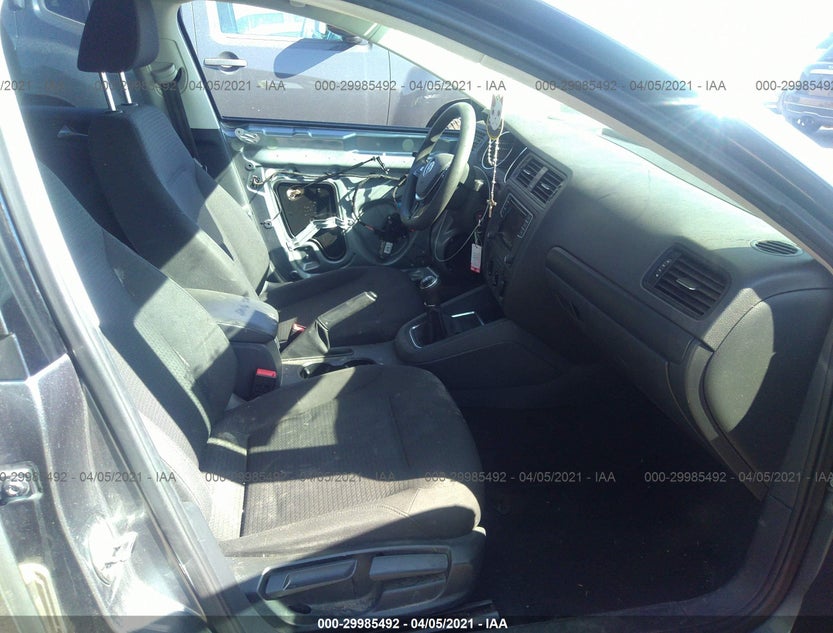 3VW167AJ3GM291875