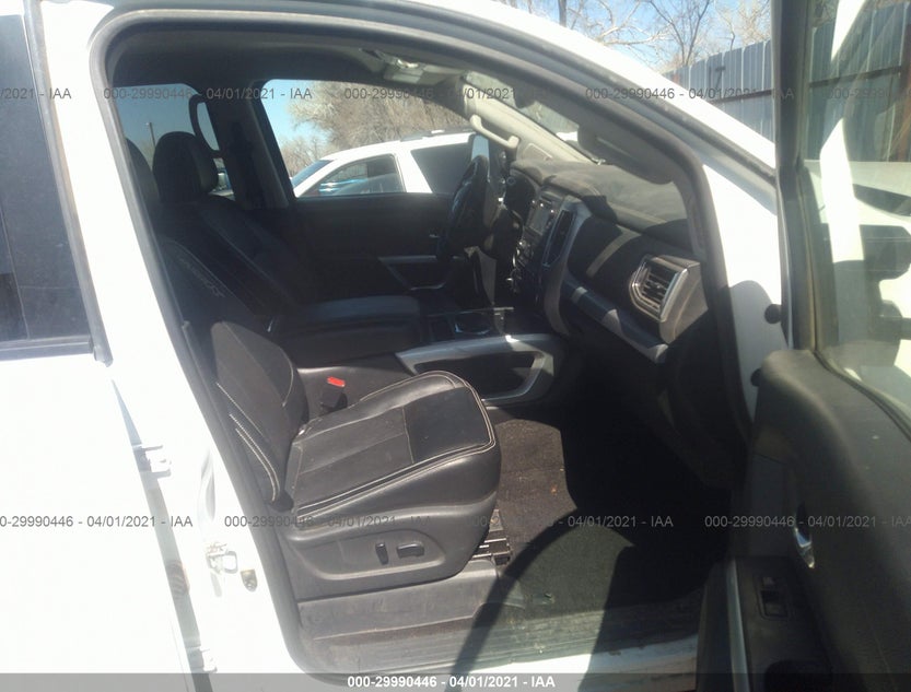 1N6AA1E51JN536212
