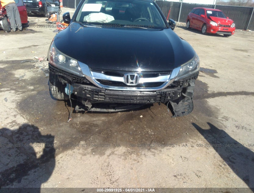 1HGCR2F70FA119240