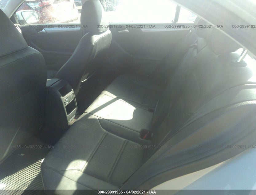 3VWDB7AJ1JM208170