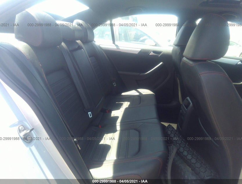 3VW4A7AJ8CM074585