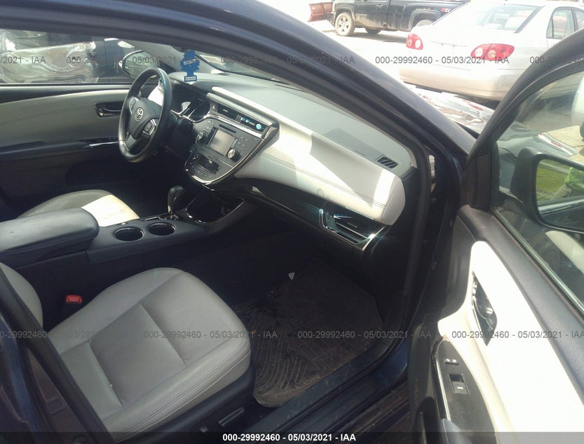 4T1BK1EB1EU106584