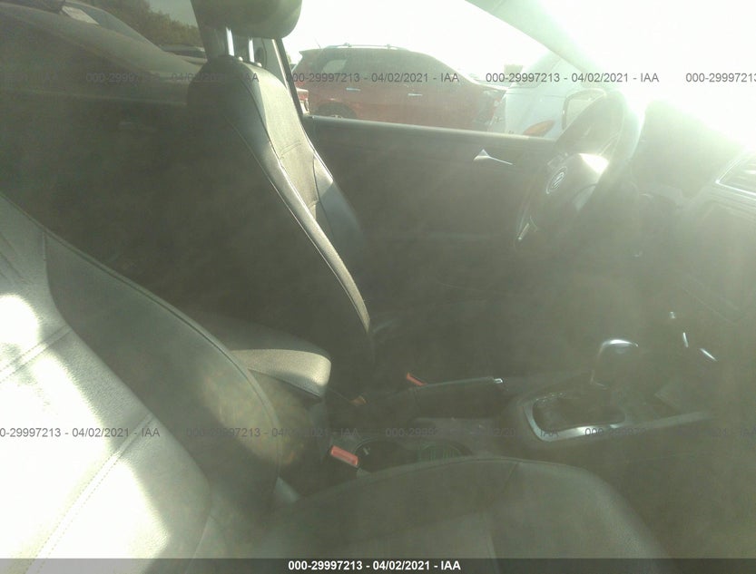 3VWDX7AJ7BM031532