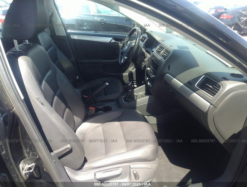 3VWB07AJ8EM409356