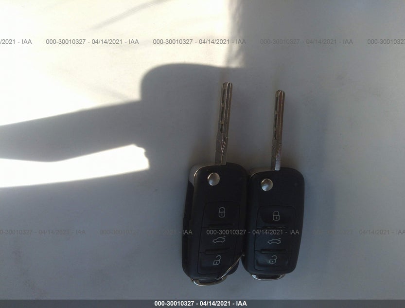 3VW517AT4FM809606