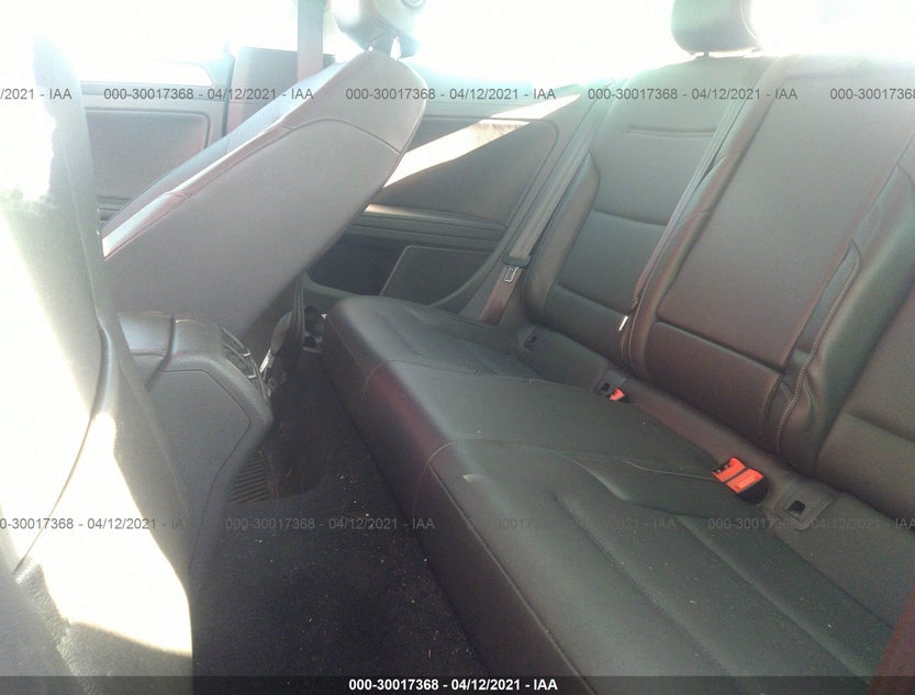 3VW817AUXFM077679