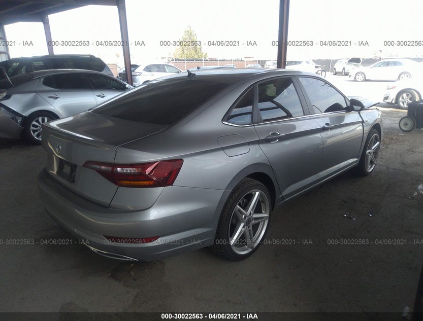 3VWCB7BU0KM245846