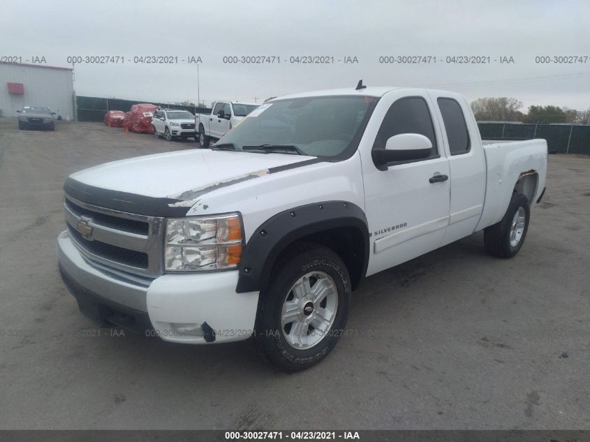 2007 Chevrolet Silverado 1500 Lt W/1Lt VIN: 2GCEC190971734589 Lot: 30027471