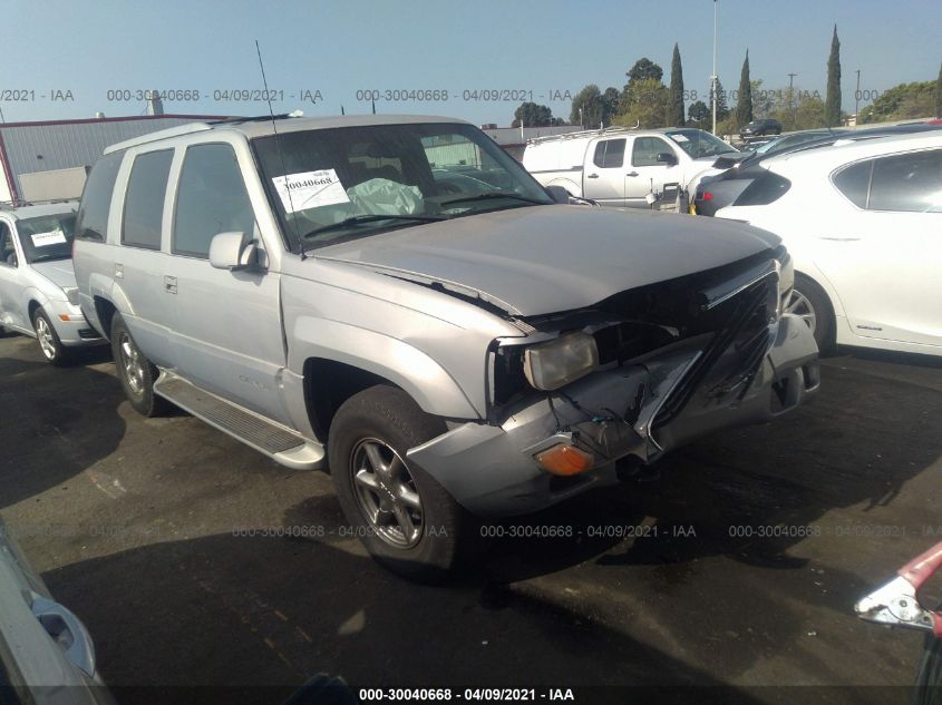 2000 GMC Yukon Denali VIN: 1GKEK13R7YR157794 Lot: 30040668