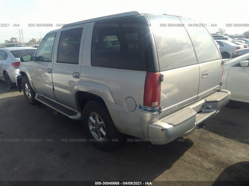 2000 GMC Yukon Denali VIN: 1GKEK13R7YR157794 Lot: 30040668