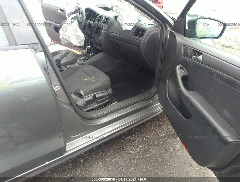 3VW267AJ1GM210277