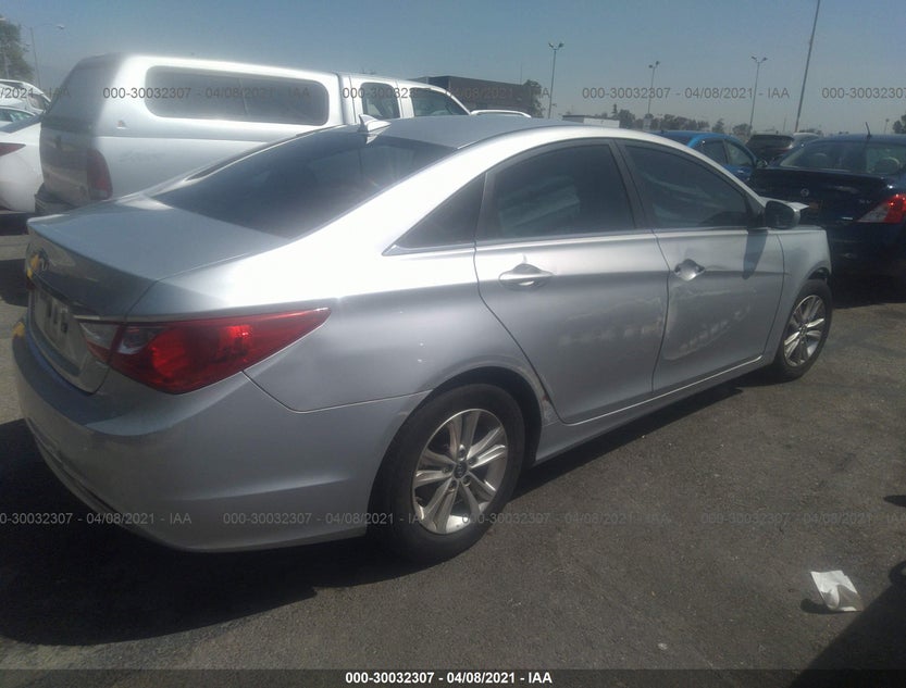 5NPEB4AC9DH670672