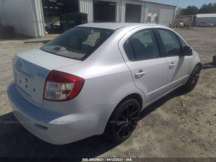 VIN JS2YC5A36D6100371 2013 Suzuki SX4, LE no.4