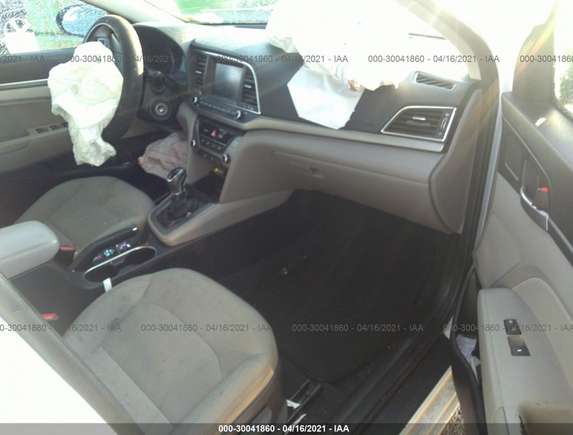 5NPD84LF1HH055606